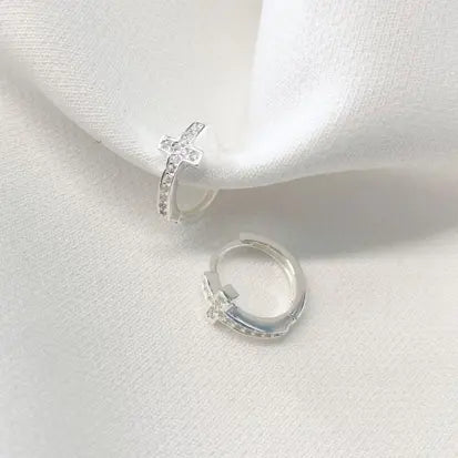 Brinco Argola em Prata Cruz