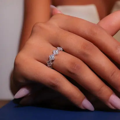 Anel Alhambra Zirconia em Prata com Rodio