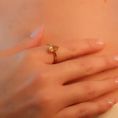 Anel Gota Citrino Natural com Banho de Ouro