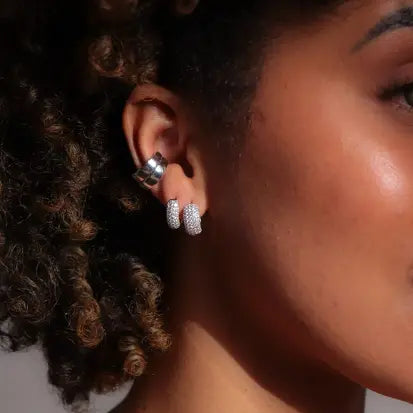 Argola Click Pave de Zirconia em Prata com Rodio