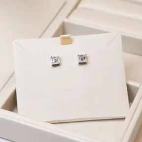Brinco Quadrado Moissanite